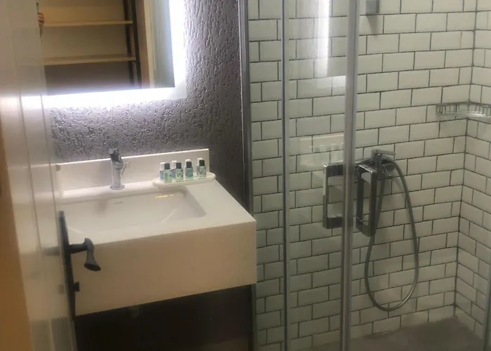 Hotel Naz Liman *